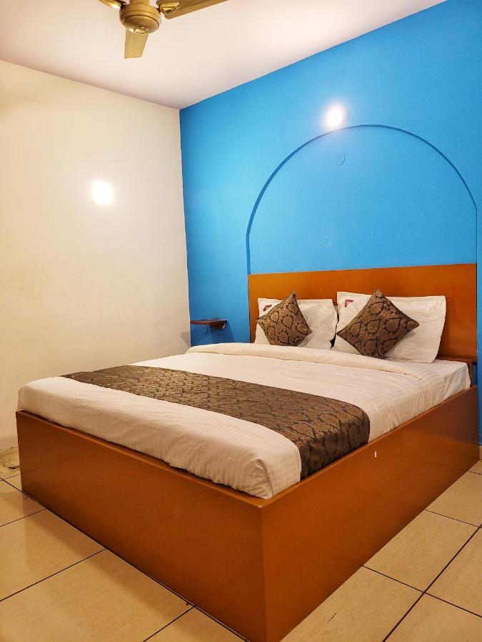 New Jaganmohana Comforts Mysore Esterno foto