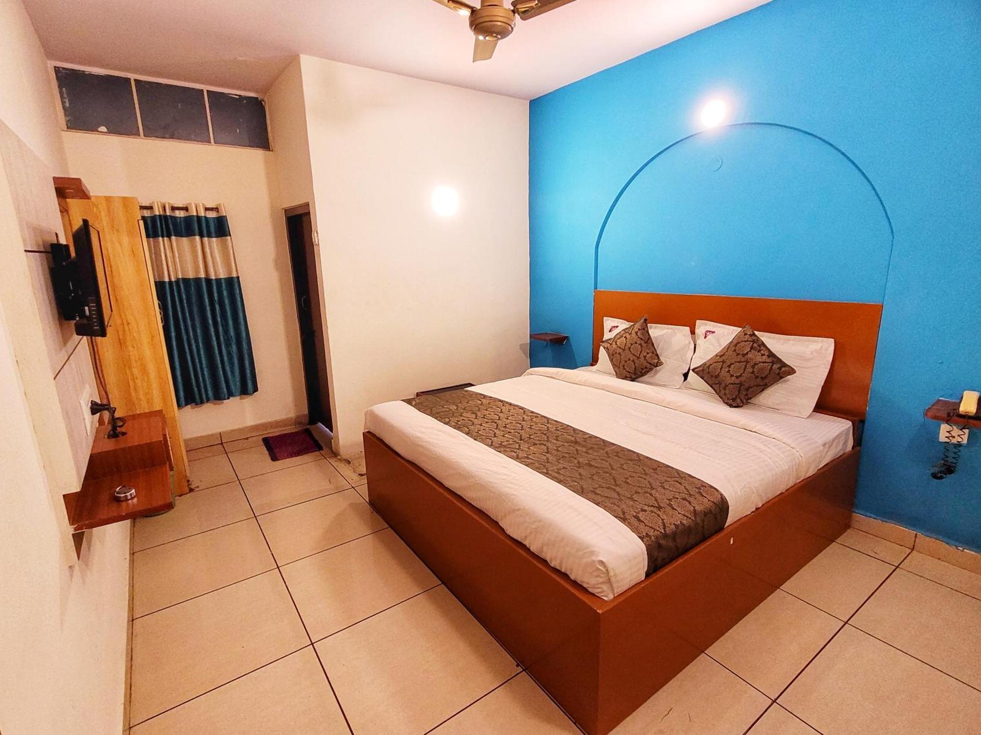 New Jaganmohana Comforts Mysore Esterno foto